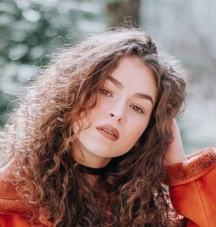 Anna Deynah